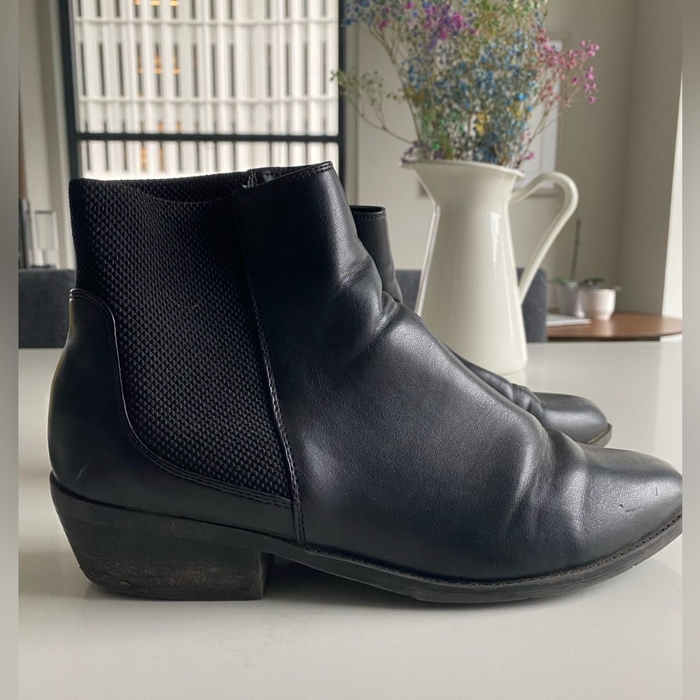 Steve Madden Black Bootie